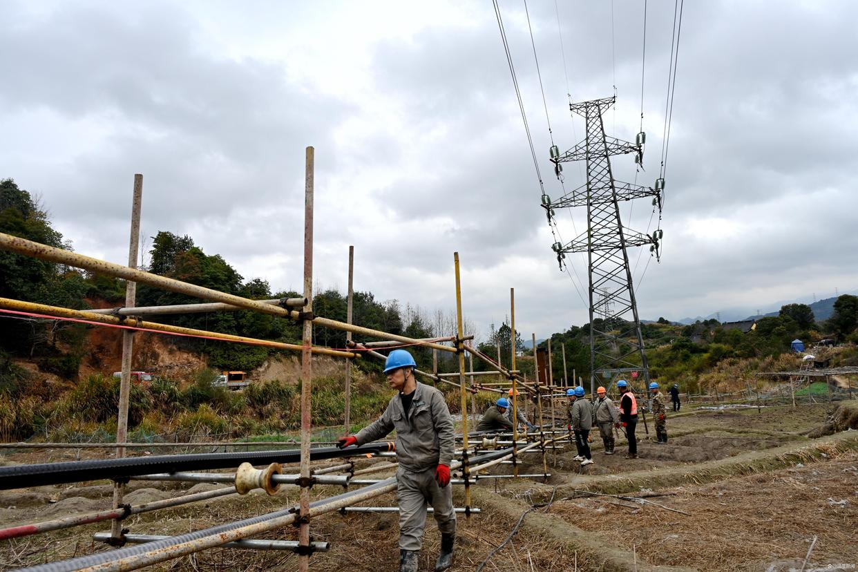 國網瑞安市供電公司加速推進電網補強工程建設 為地方經濟發展增添電力保障